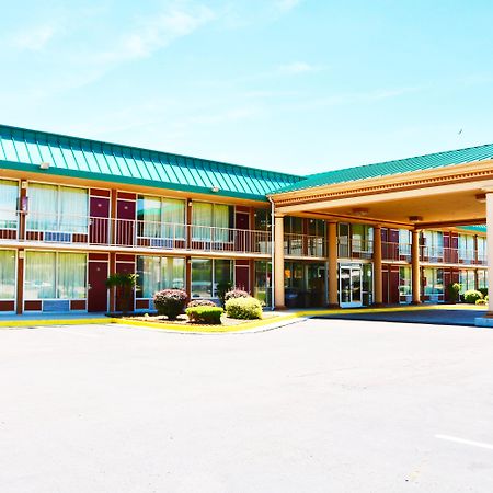 Red Roof Inn & Suites Cave City Esterno foto