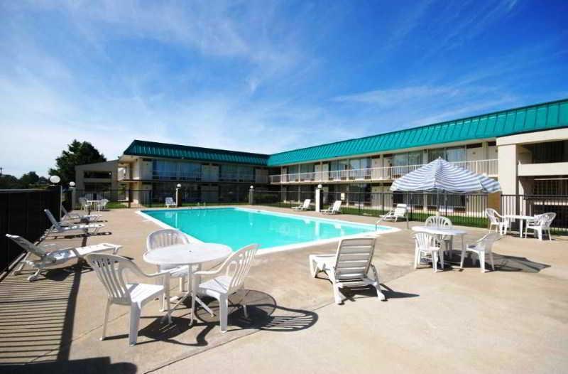 Red Roof Inn & Suites Cave City Esterno foto
