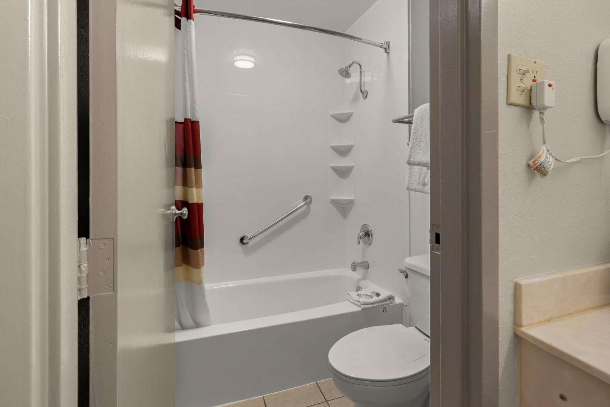 Red Roof Inn & Suites Cave City Esterno foto