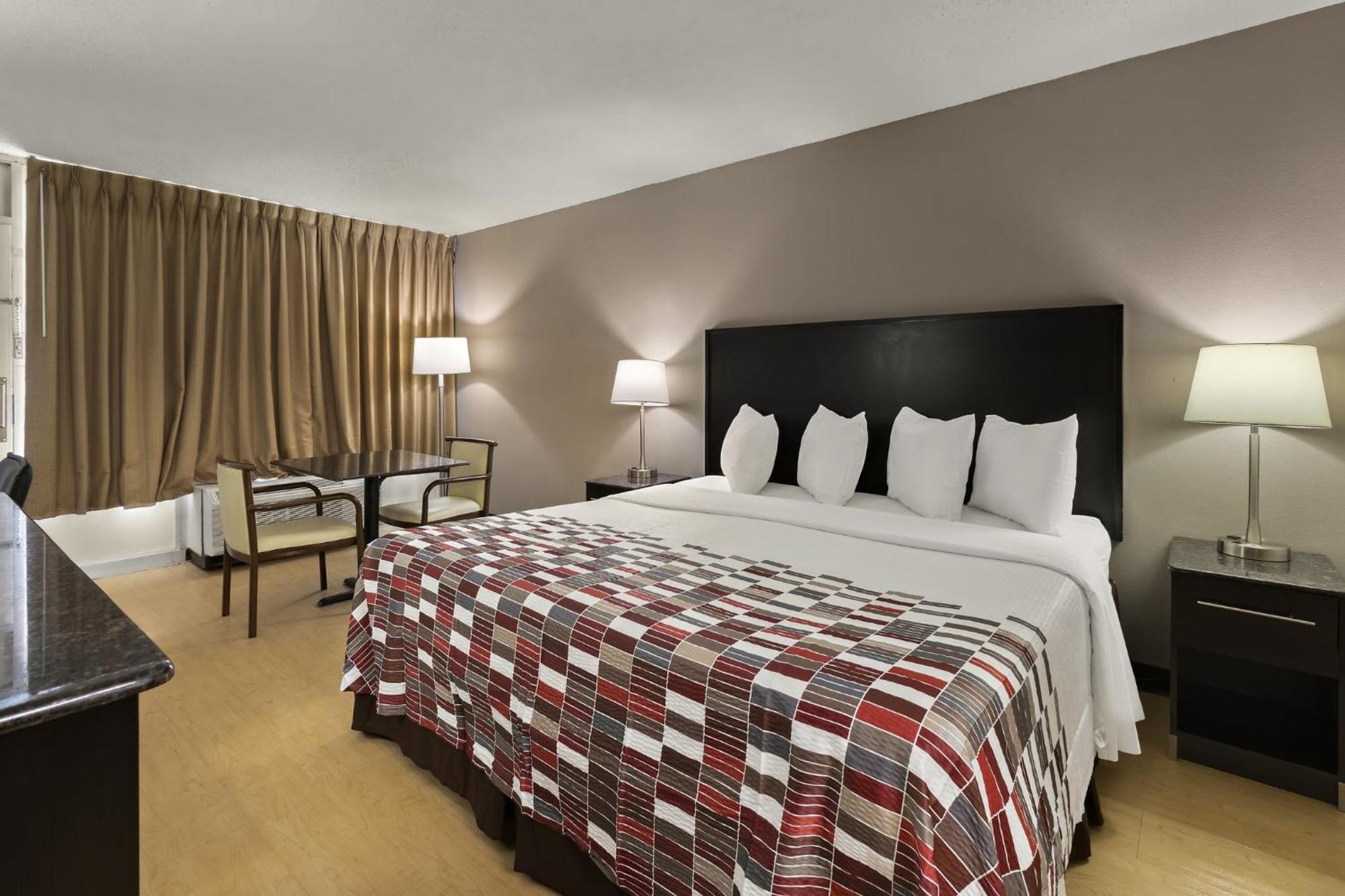 Red Roof Inn & Suites Cave City Esterno foto