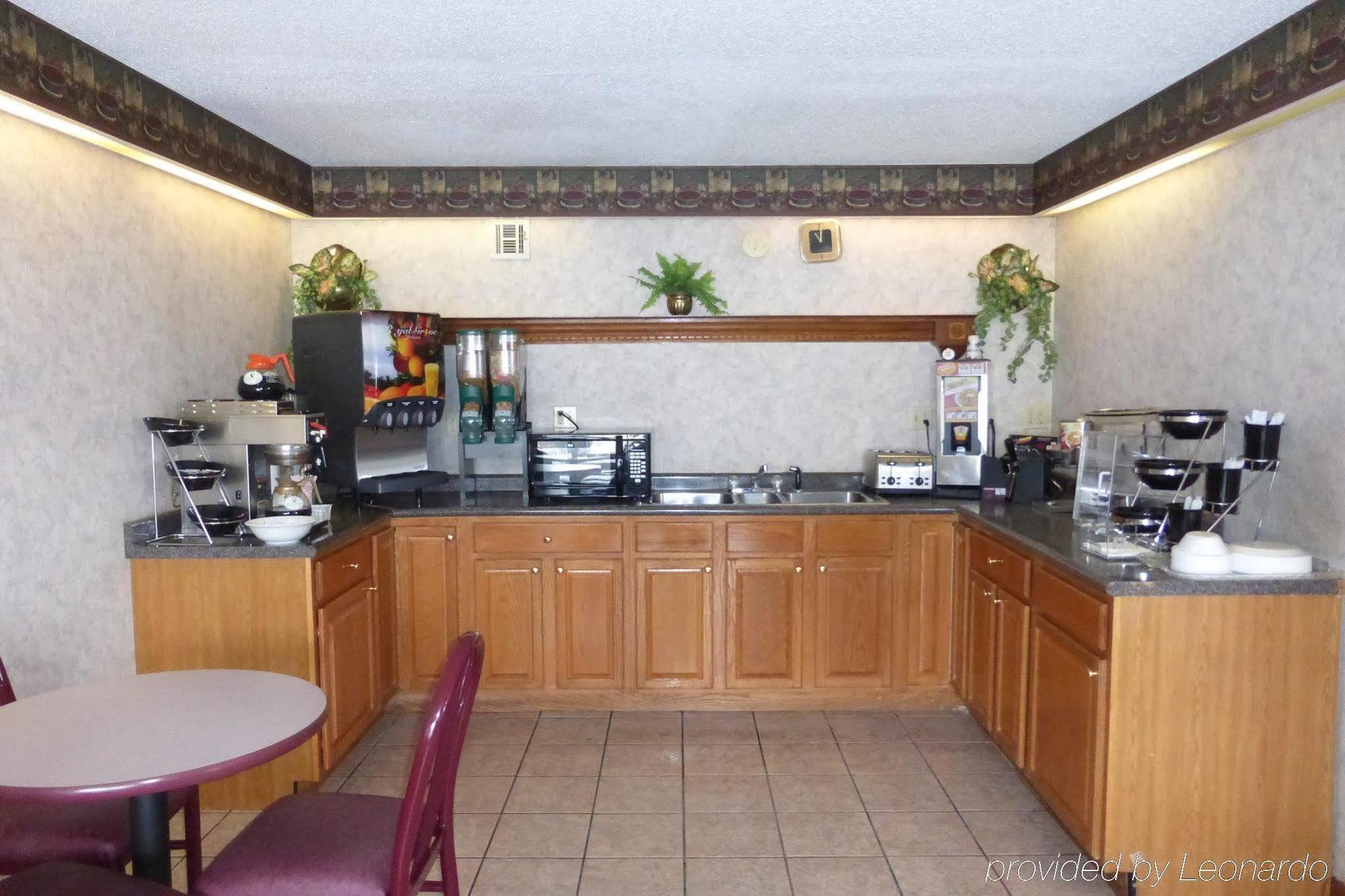 Red Roof Inn & Suites Cave City Esterno foto
