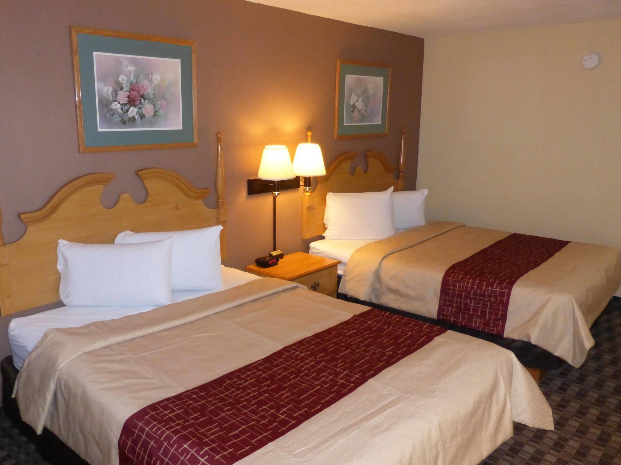 Red Roof Inn & Suites Cave City Esterno foto
