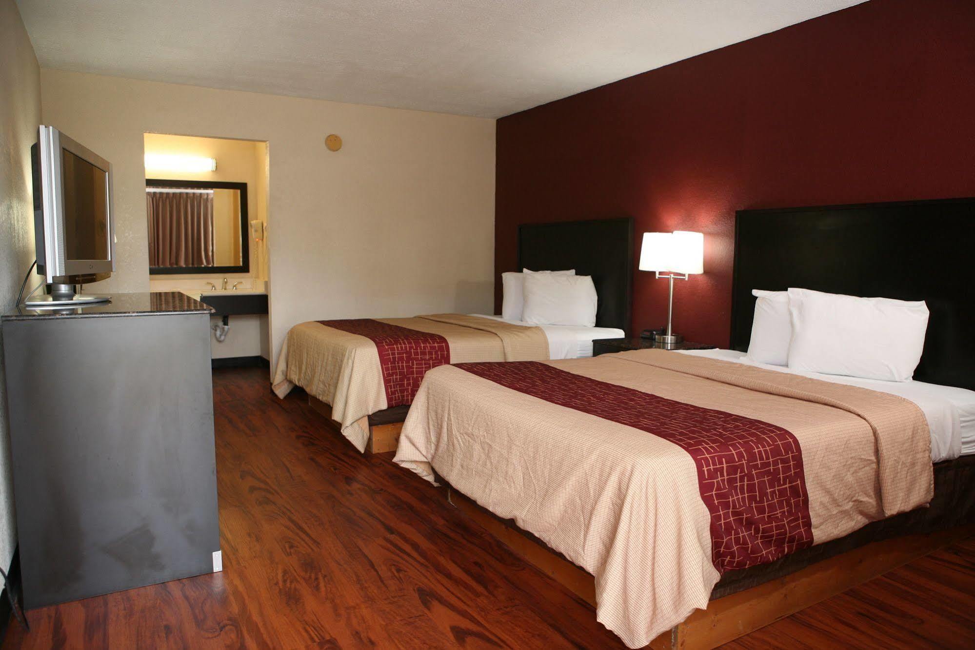 Red Roof Inn & Suites Cave City Esterno foto